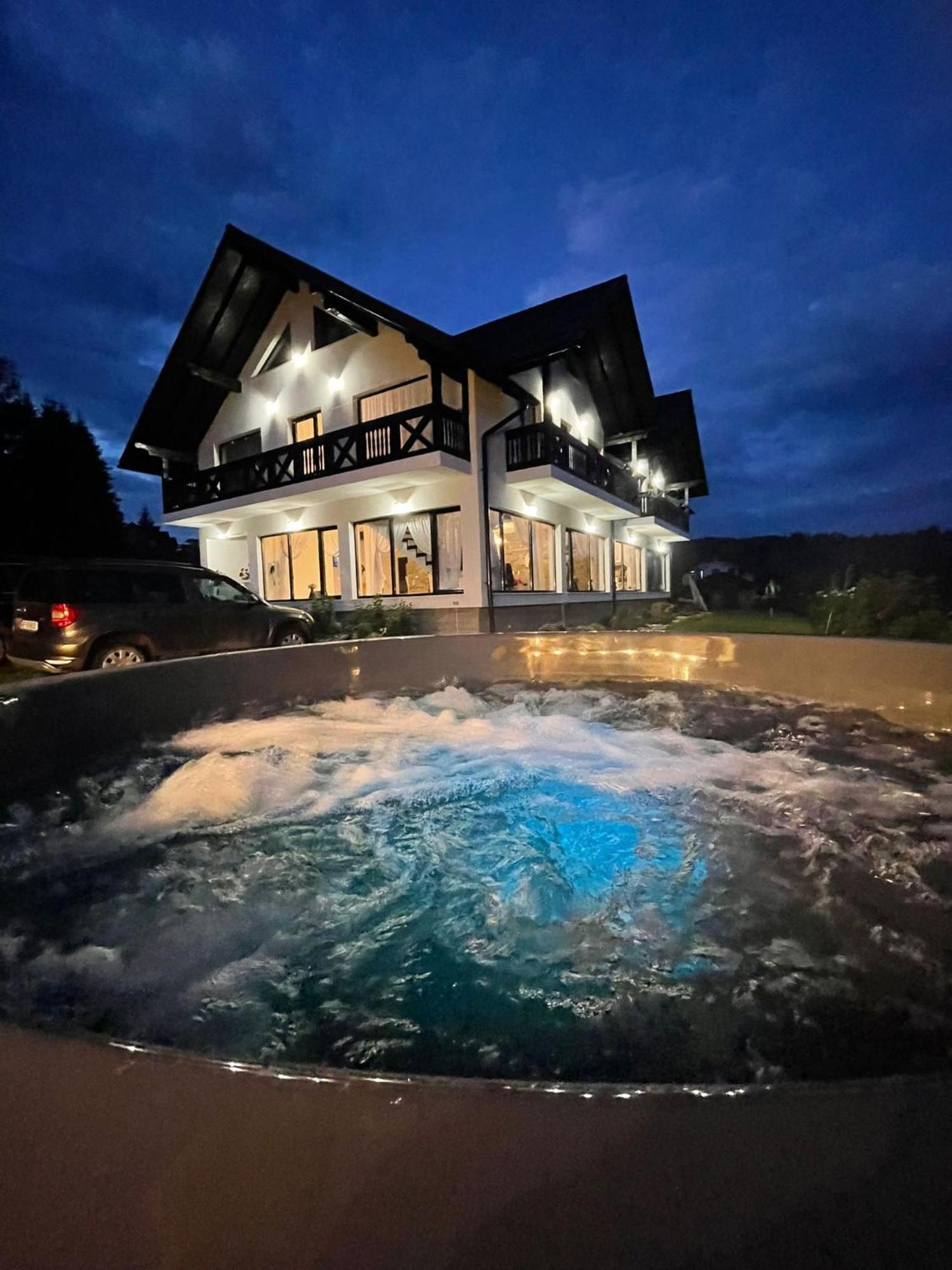 Conacul Muntii Bucovinei Hotel Câmpulung Moldovenesc Buitenkant foto